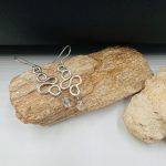 Srebrne ručno izrađene minđuše "Cvet" i gorski kristal 002